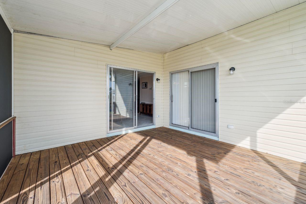 Image 30 of 32 For 6756 Kensington Drive Ne