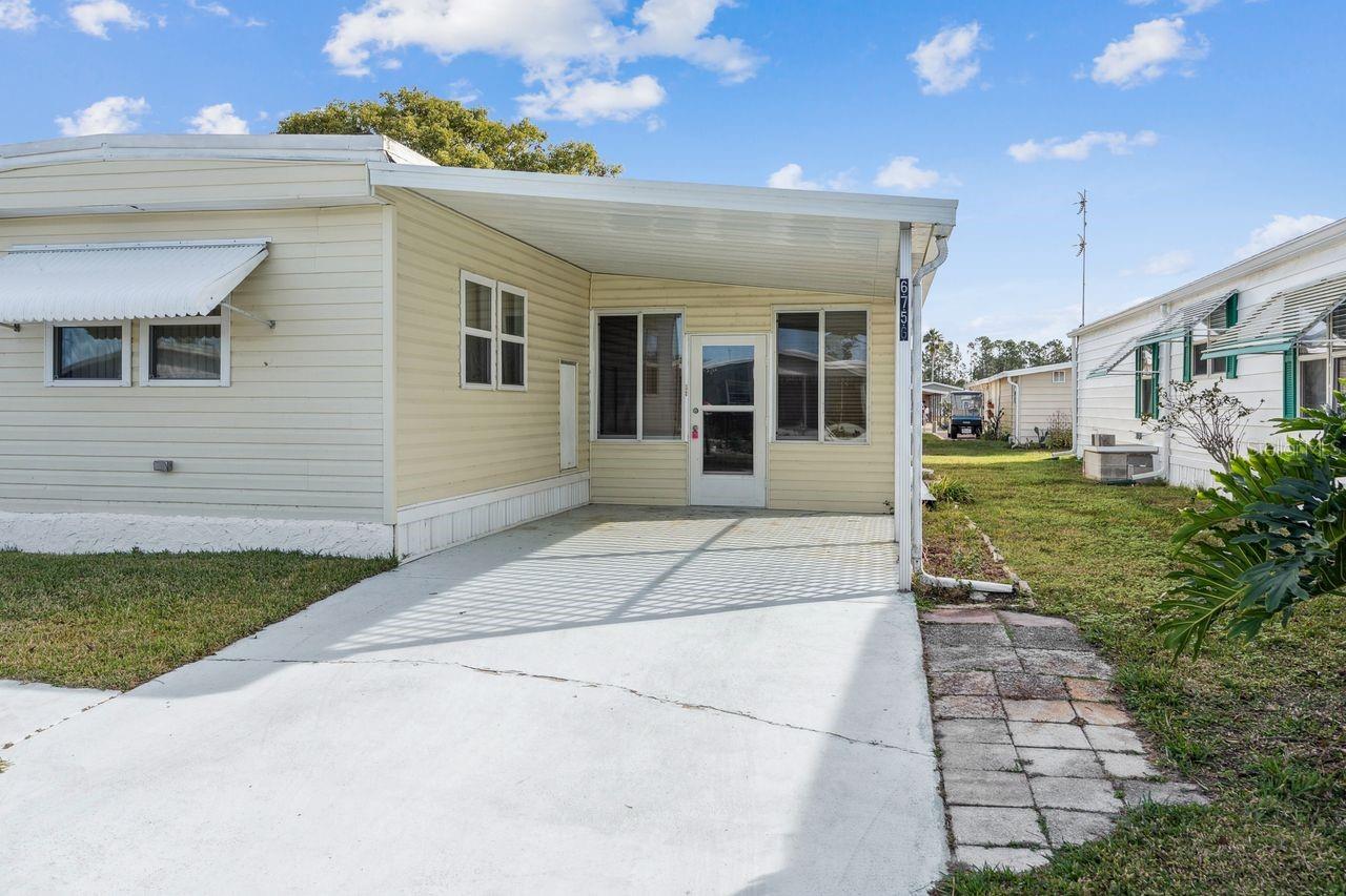 Image 5 of 32 For 6756 Kensington Drive Ne