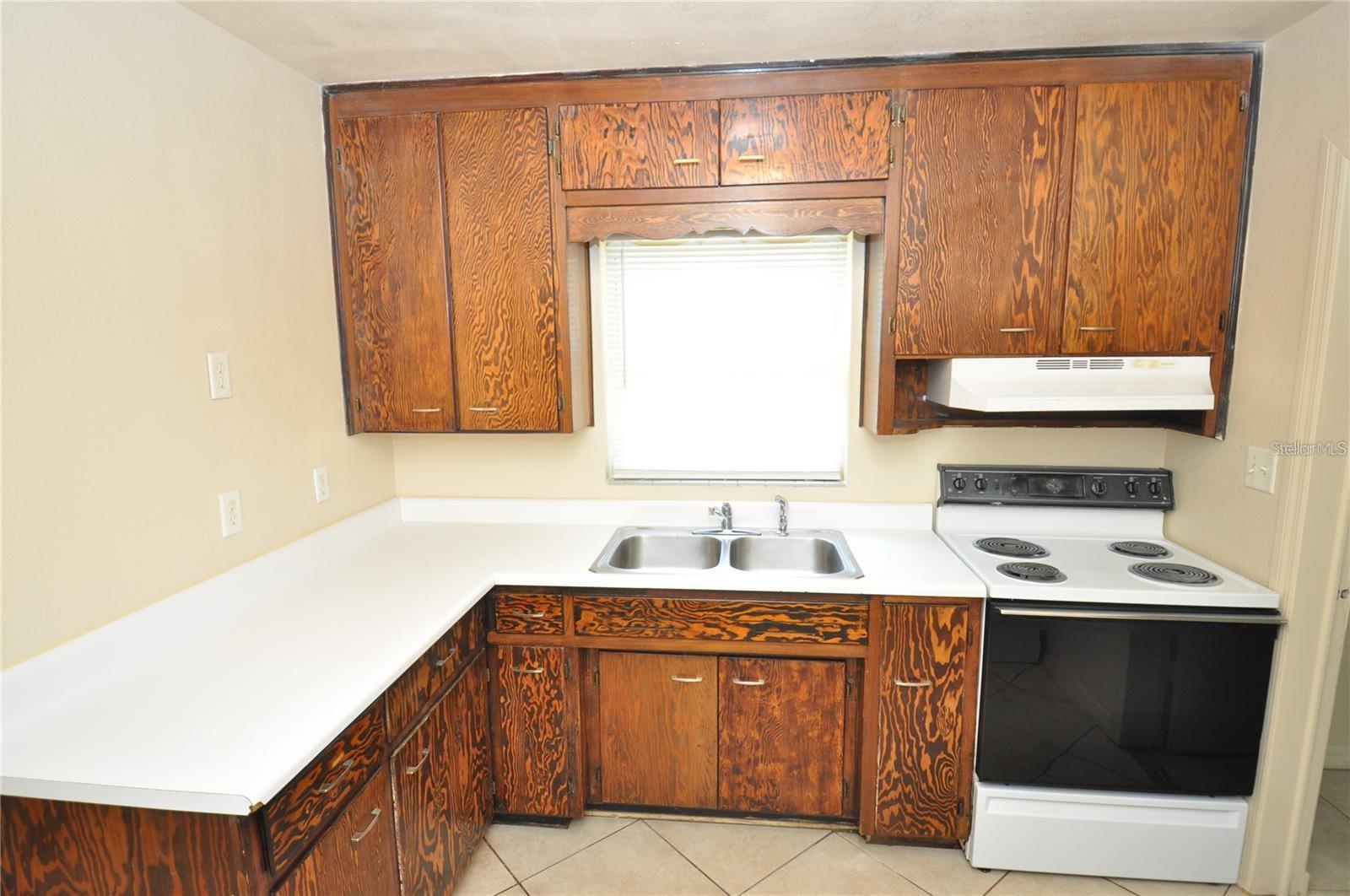 Image 7 of 18 For 509 Granby Street