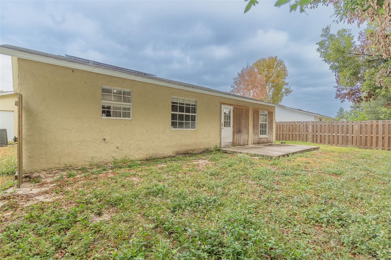 Image 13 of 21 For 109 Rebecca Drive Ne