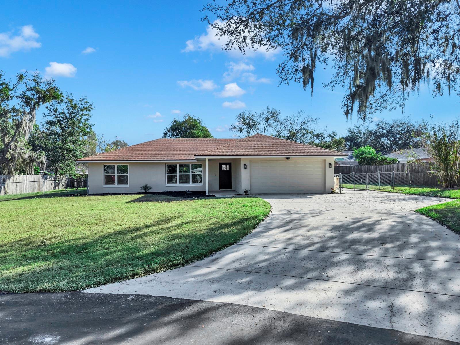 Details for 2954 Jennifer Drive, LAKELAND, FL 33810