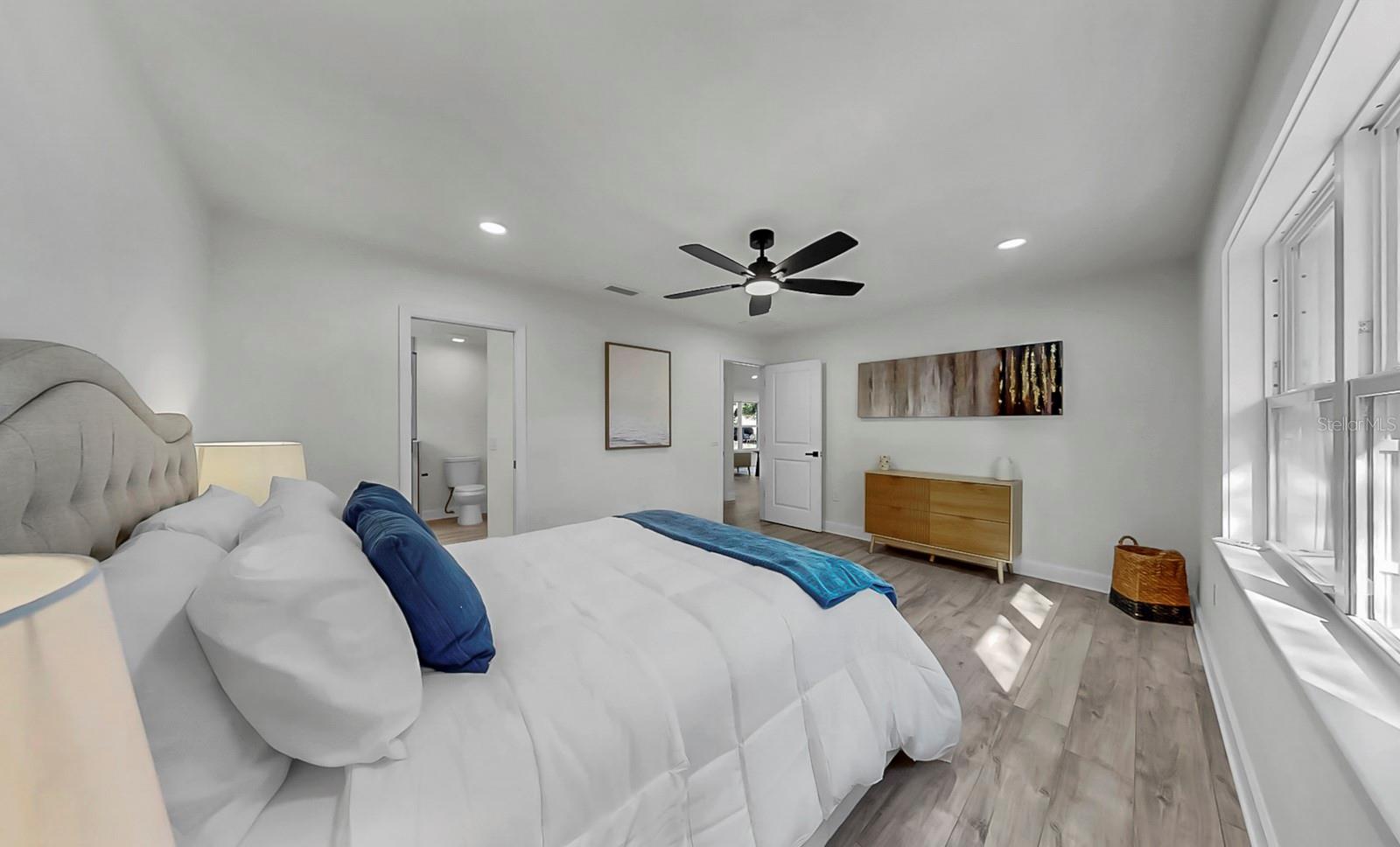 Image 29 of 54 For 2954 Jennifer Drive