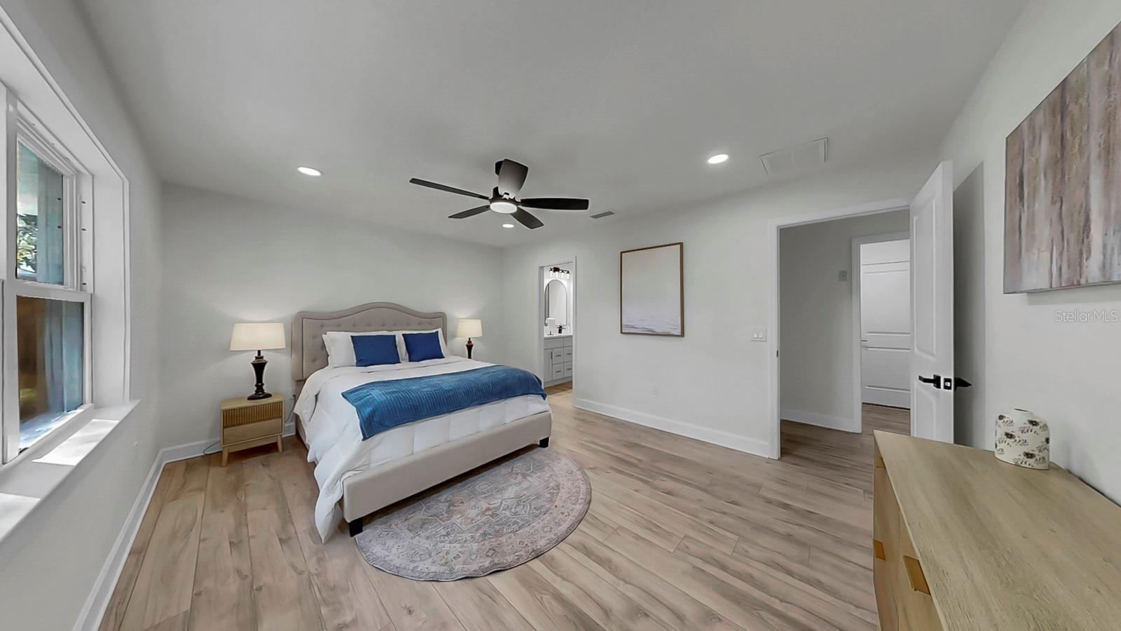 Image 32 of 54 For 2954 Jennifer Drive