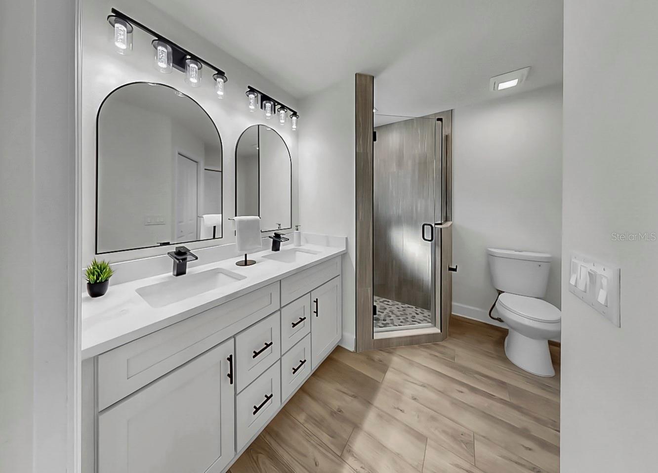 Image 33 of 54 For 2954 Jennifer Drive