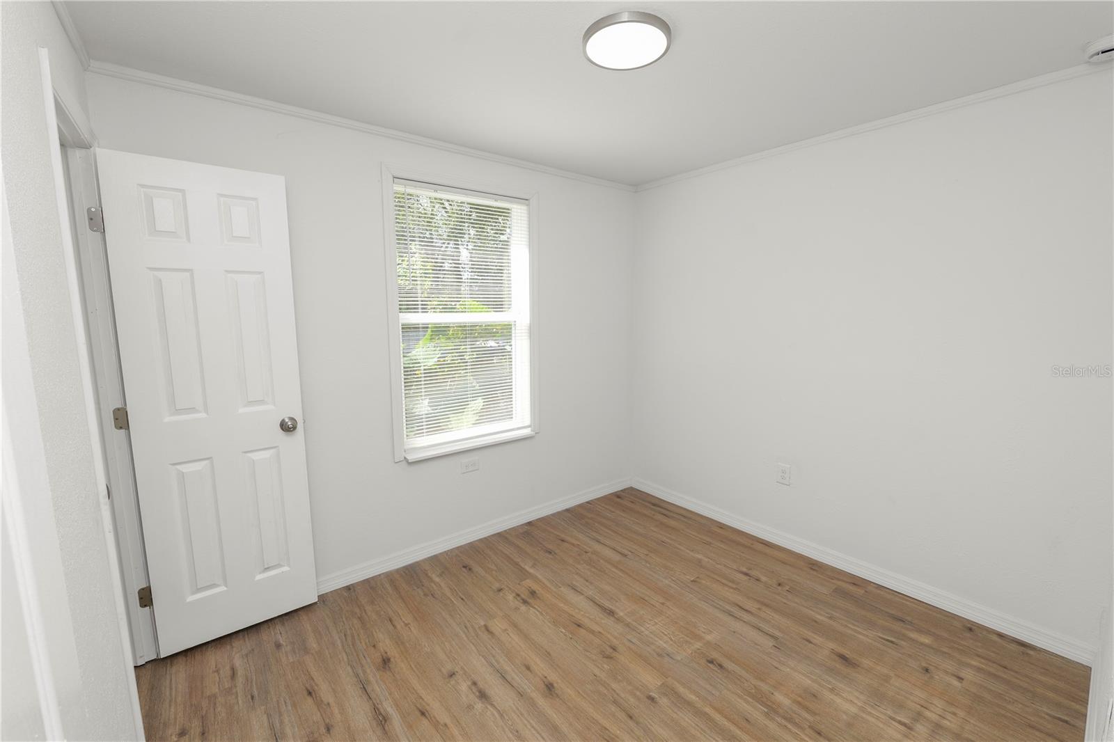 Image 17 of 27 For 842 Nokomis Avenue