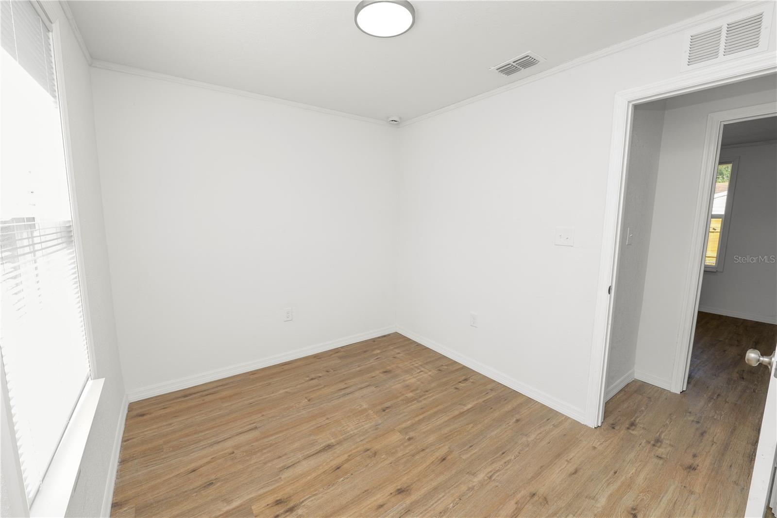 Image 18 of 27 For 842 Nokomis Avenue