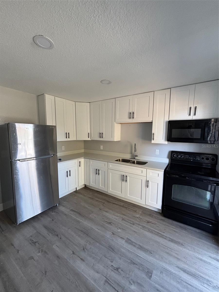 Image 11 of 34 For 1730 2nd Street Nw A