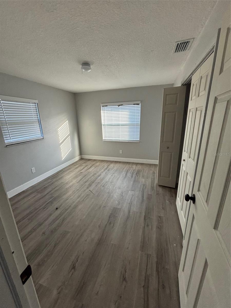 Image 11 of 28 For 1724 2nd Street Nw D