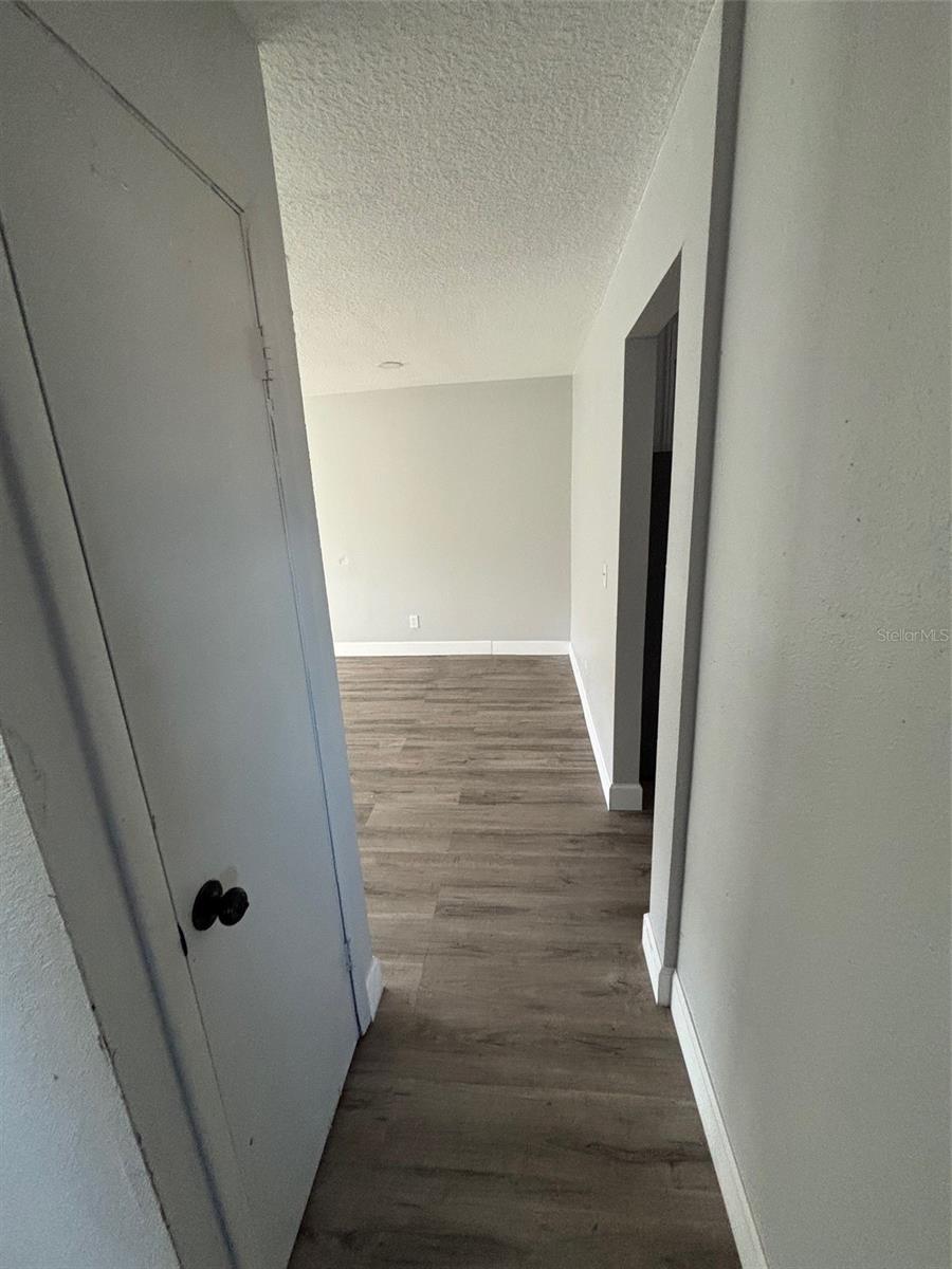 Image 18 of 28 For 1724 2nd Street Nw D