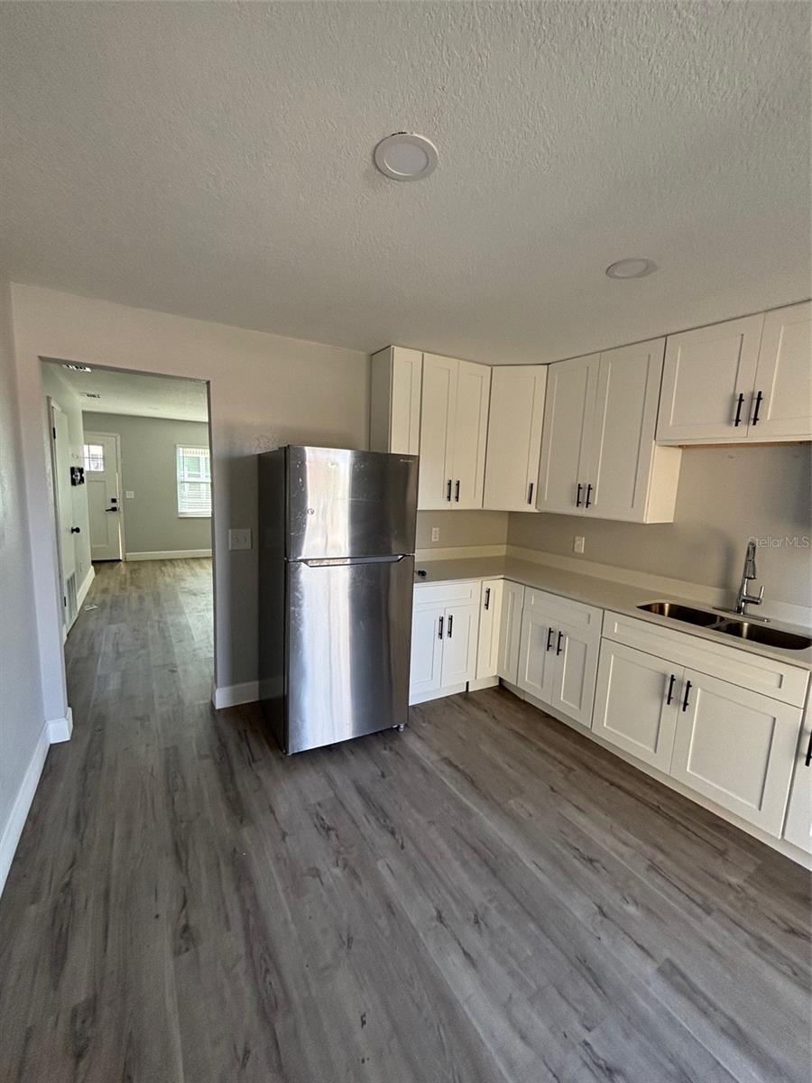 Image 6 of 28 For 1724 2nd Street Nw D