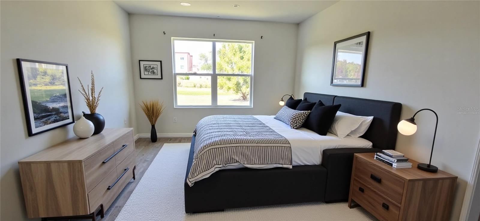 Image 14 of 39 For 610 Grove Street