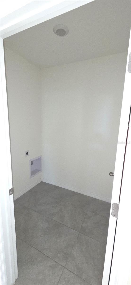 Image 34 of 39 For 610 Grove Street