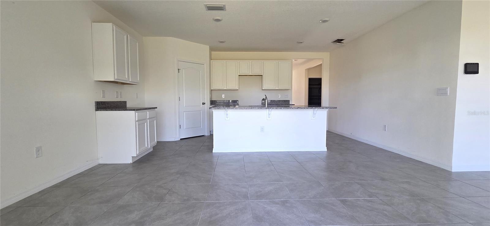 Image 9 of 39 For 610 Grove Street