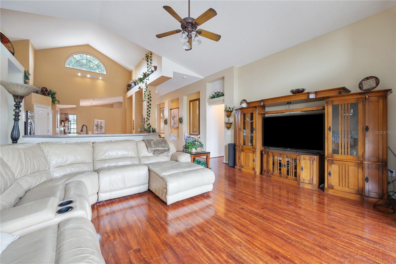 Image 7 of 41 For 101 Kiana Drive