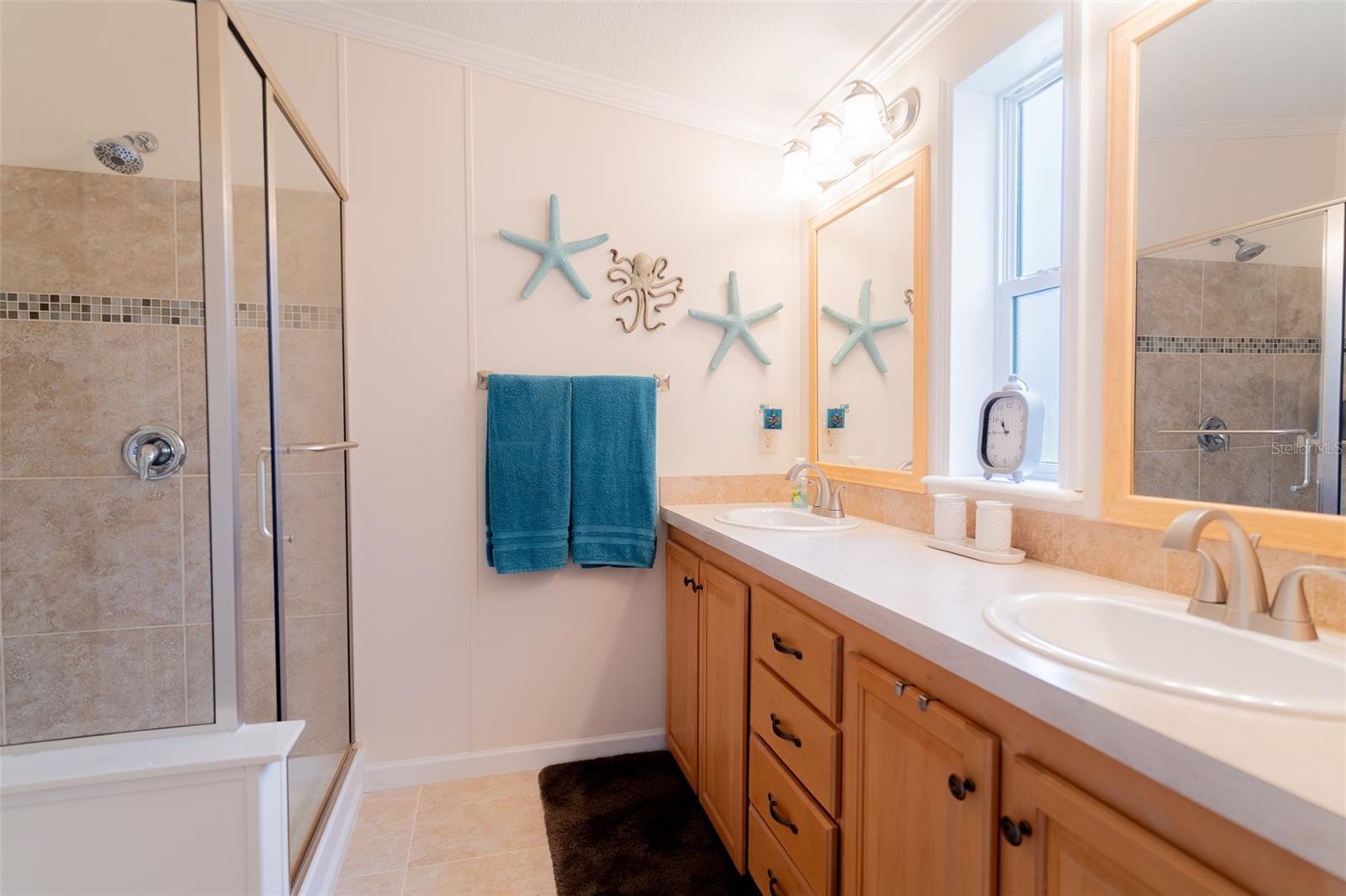 Image 11 of 49 For 30 Saddlebag Trail N