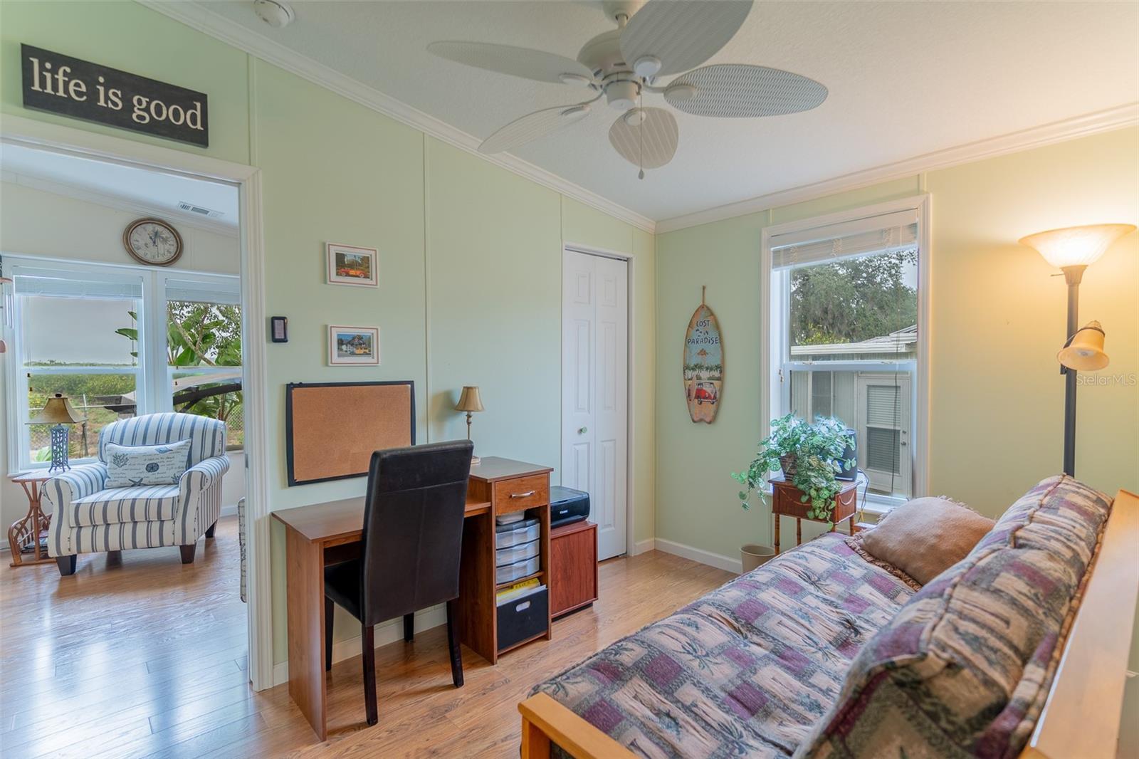 Image 12 of 49 For 30 Saddlebag Trail N