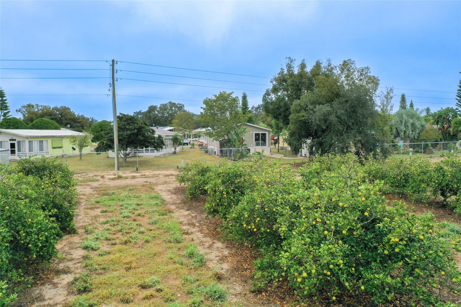 Image 31 of 49 For 30 Saddlebag Trail N