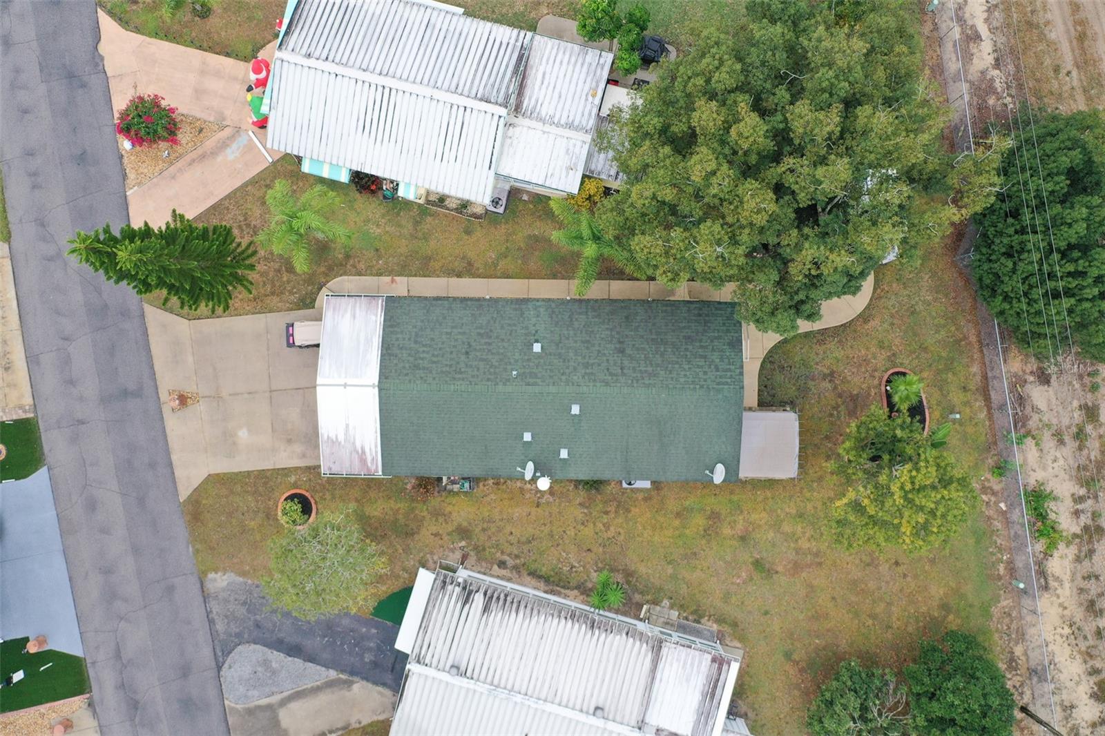 Image 34 of 49 For 30 Saddlebag Trail N