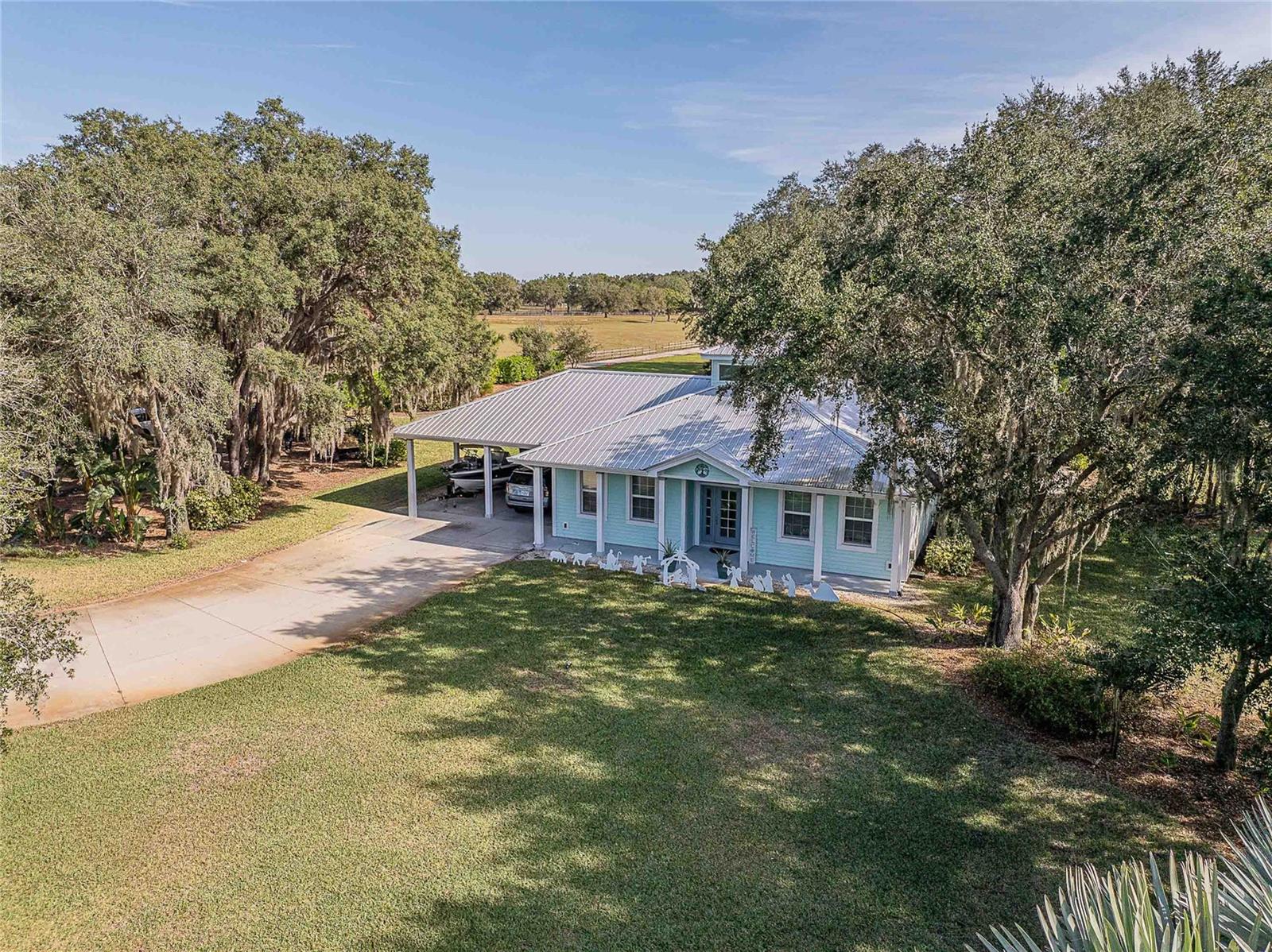 Image 2 of 84 For 2424 Burns Avenue