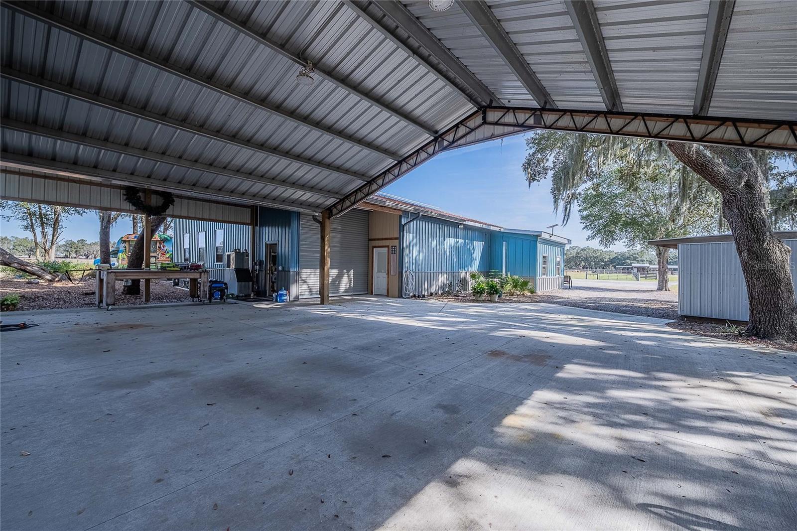 Image 35 of 84 For 2424 Burns Avenue