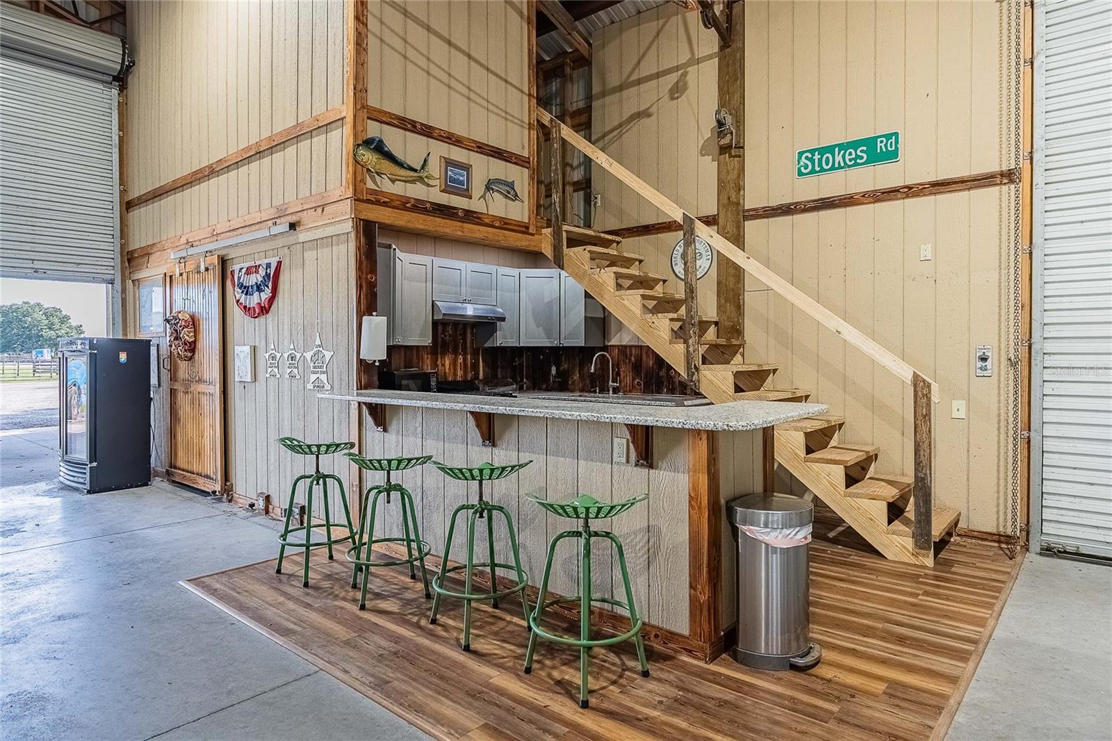 Image 39 of 84 For 2424 Burns Avenue