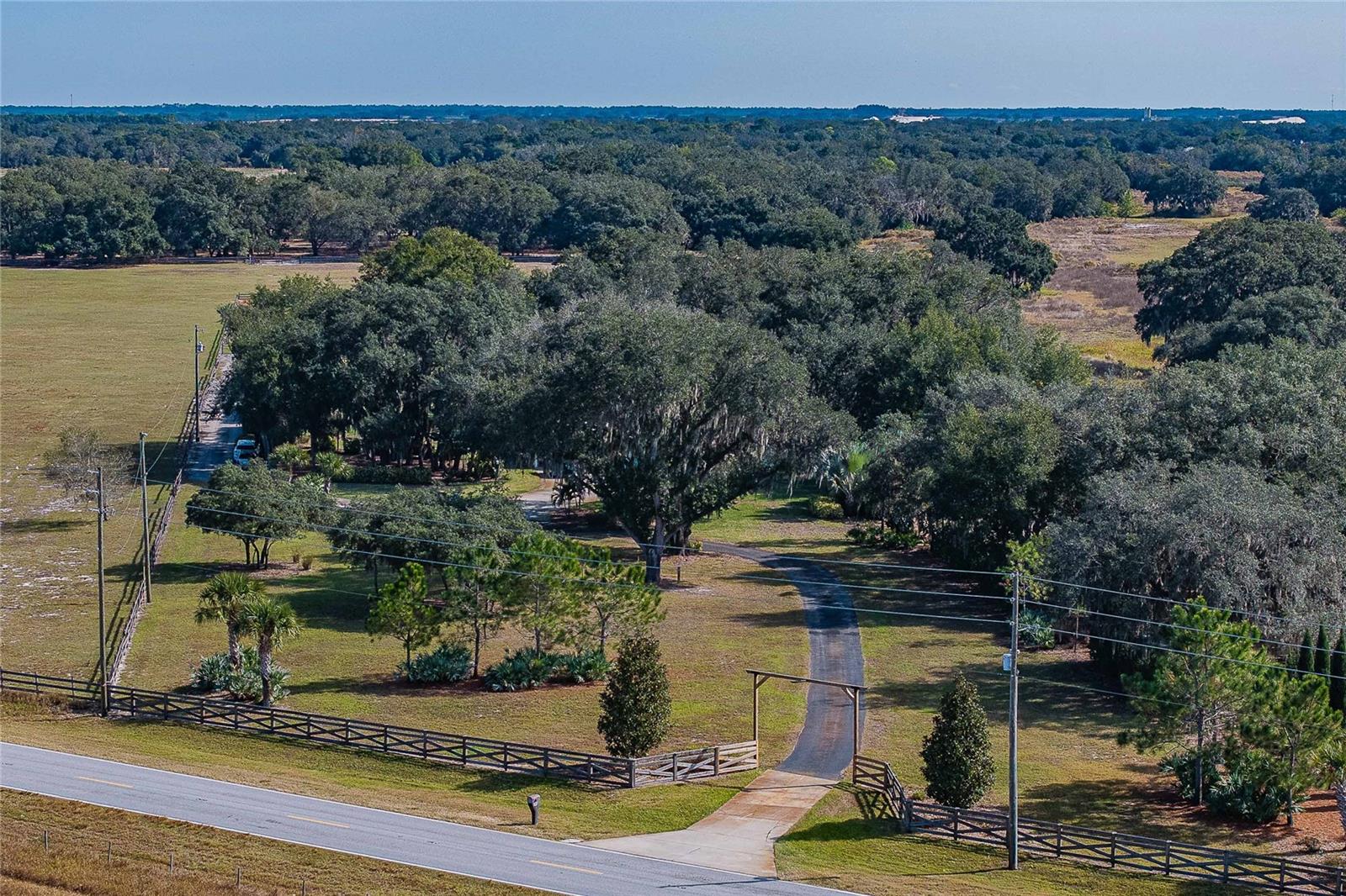 Image 56 of 84 For 2424 Burns Avenue