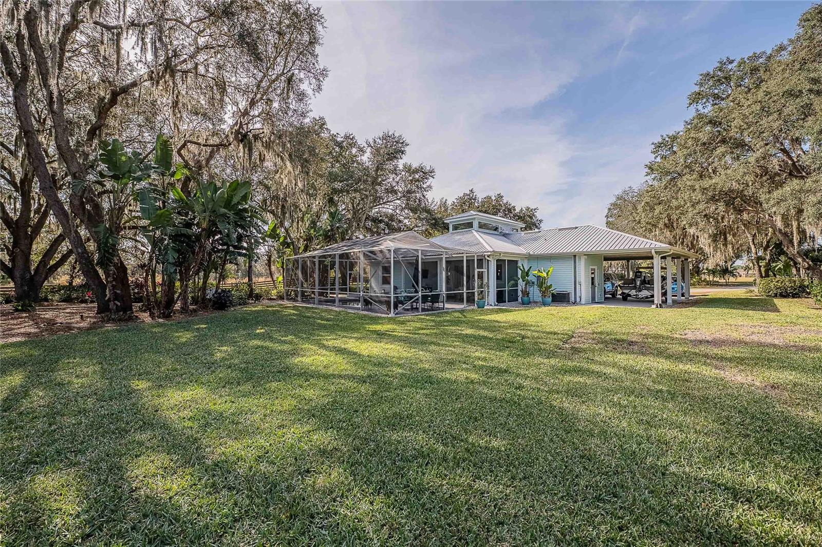 Image 59 of 84 For 2424 Burns Avenue