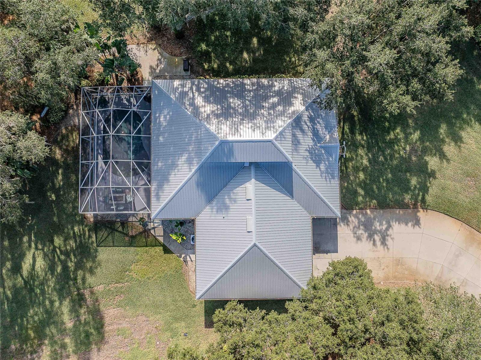 Image 71 of 84 For 2424 Burns Avenue