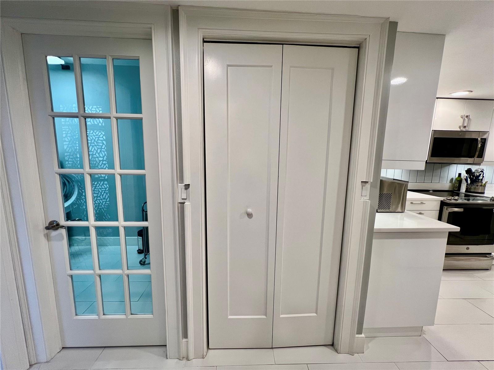 Image 11 of 38 For 1 Lake Hollingsworth Drive 1