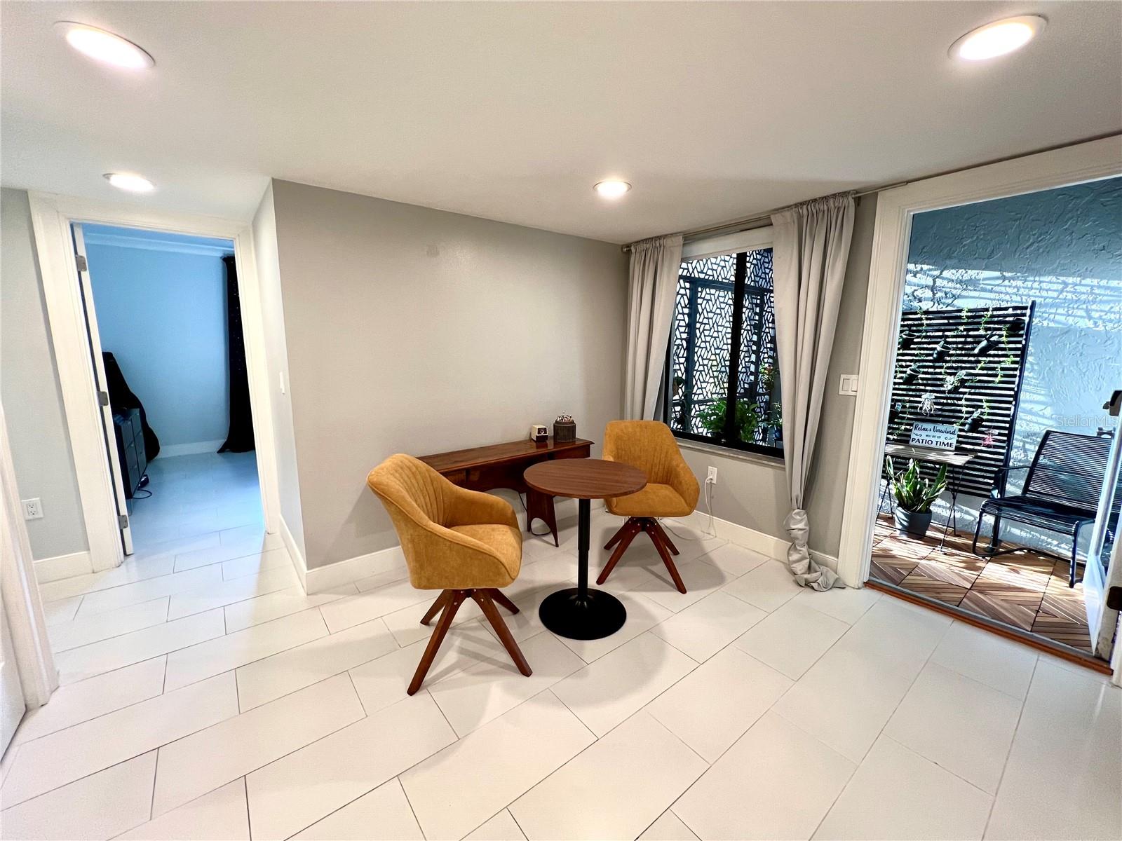 Image 16 of 38 For 1 Lake Hollingsworth Drive 1