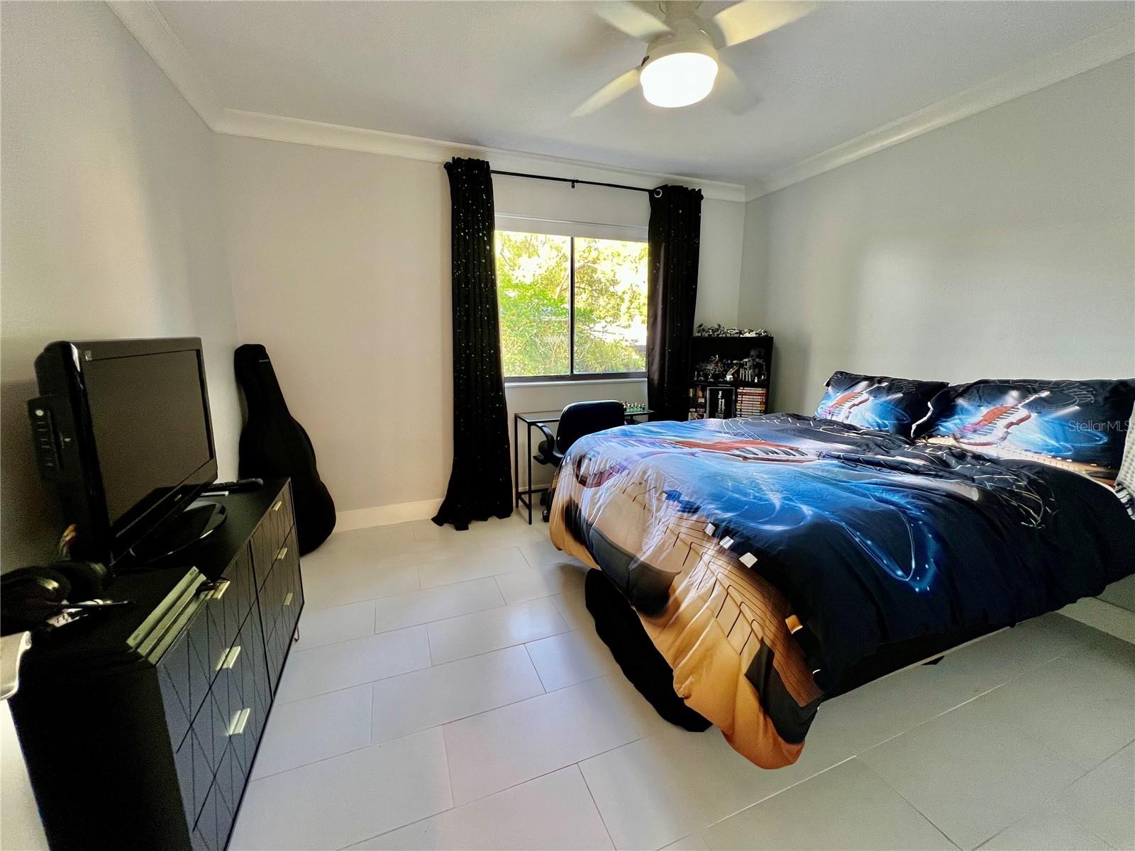 Image 18 of 38 For 1 Lake Hollingsworth Drive 1