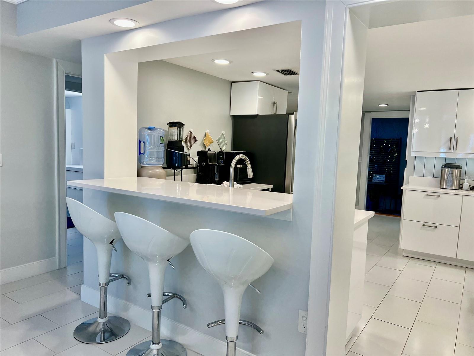 Image 7 of 38 For 1 Lake Hollingsworth Drive 1