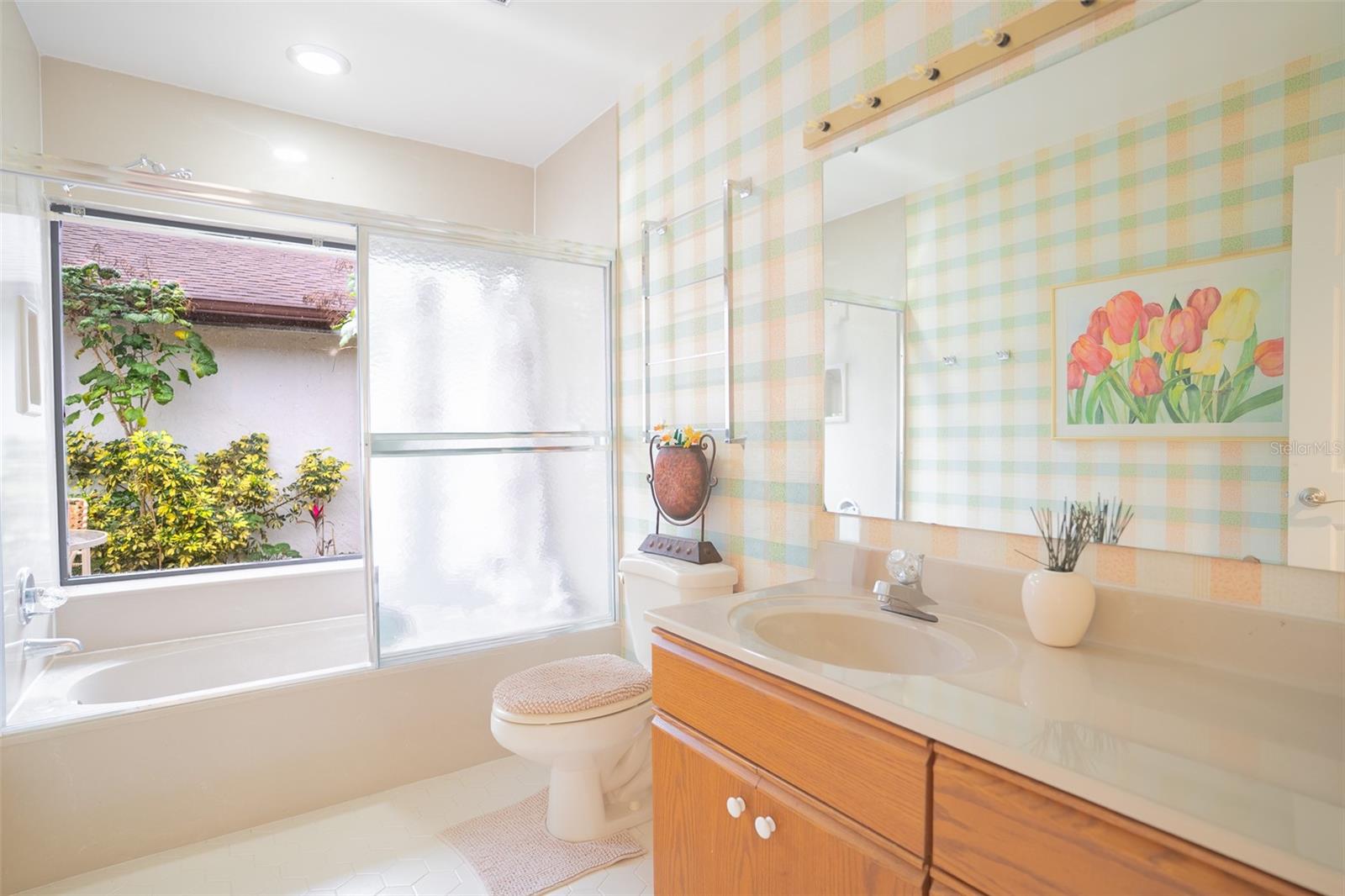 Image 12 of 25 For 109 Tuxford Dr