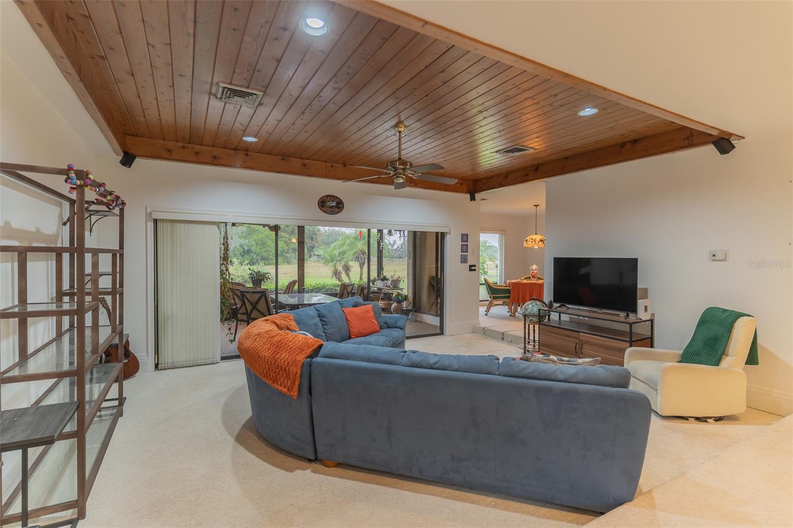 Image 3 of 25 For 109 Tuxford Dr