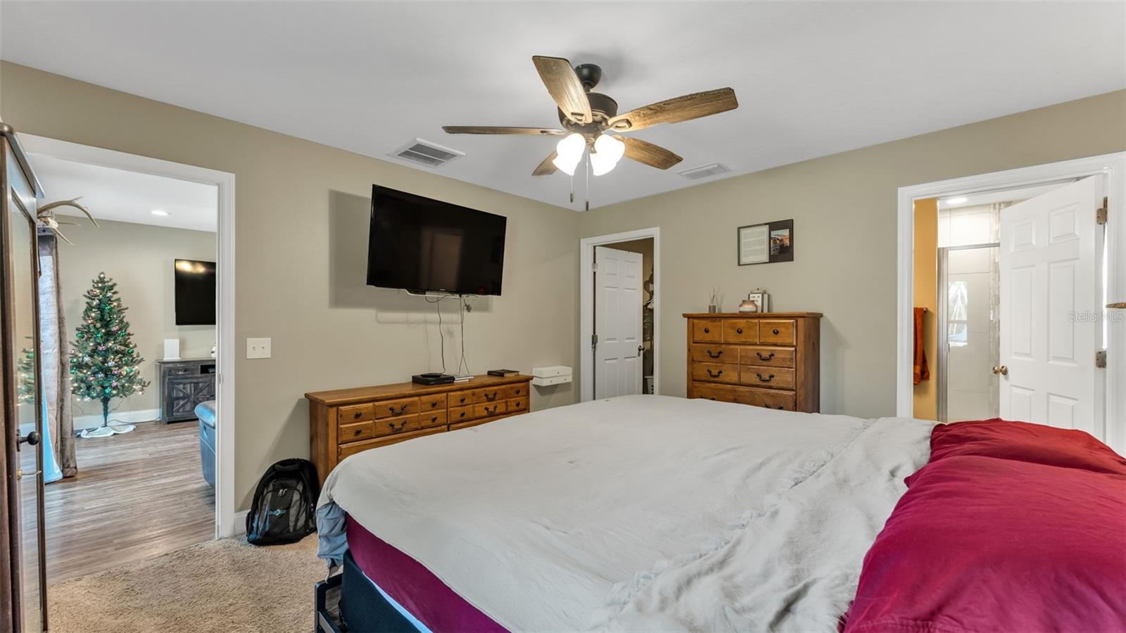 Image 15 of 31 For 461 6th Street Se