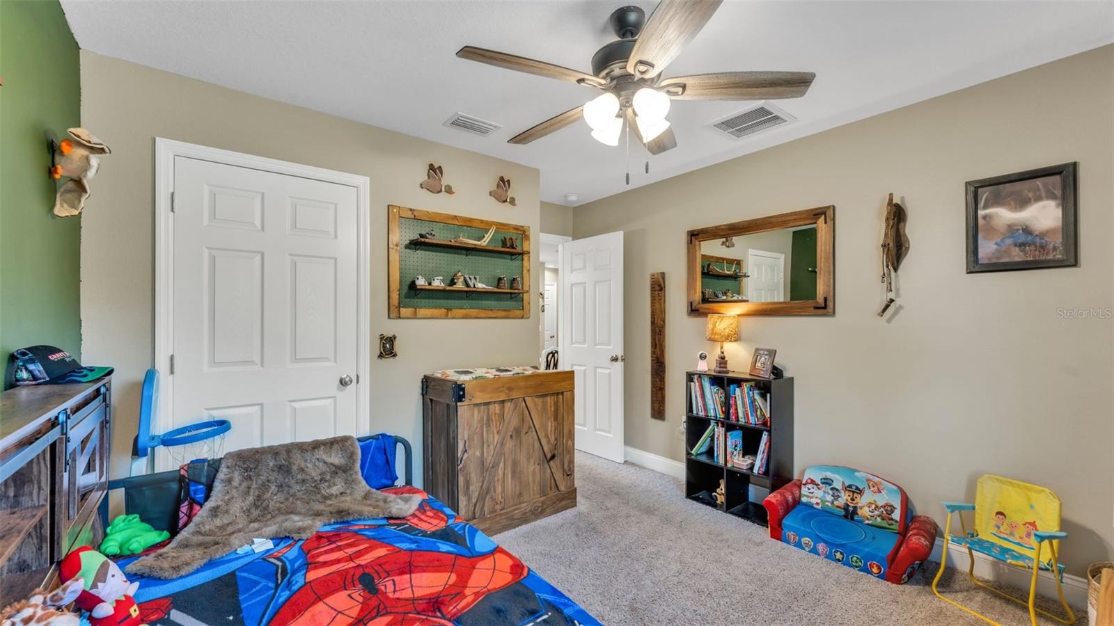 Image 21 of 31 For 461 6th Street Se