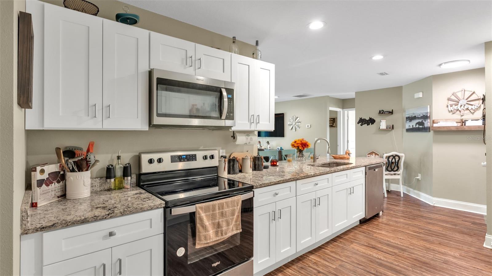 Image 7 of 31 For 461 6th Street Se