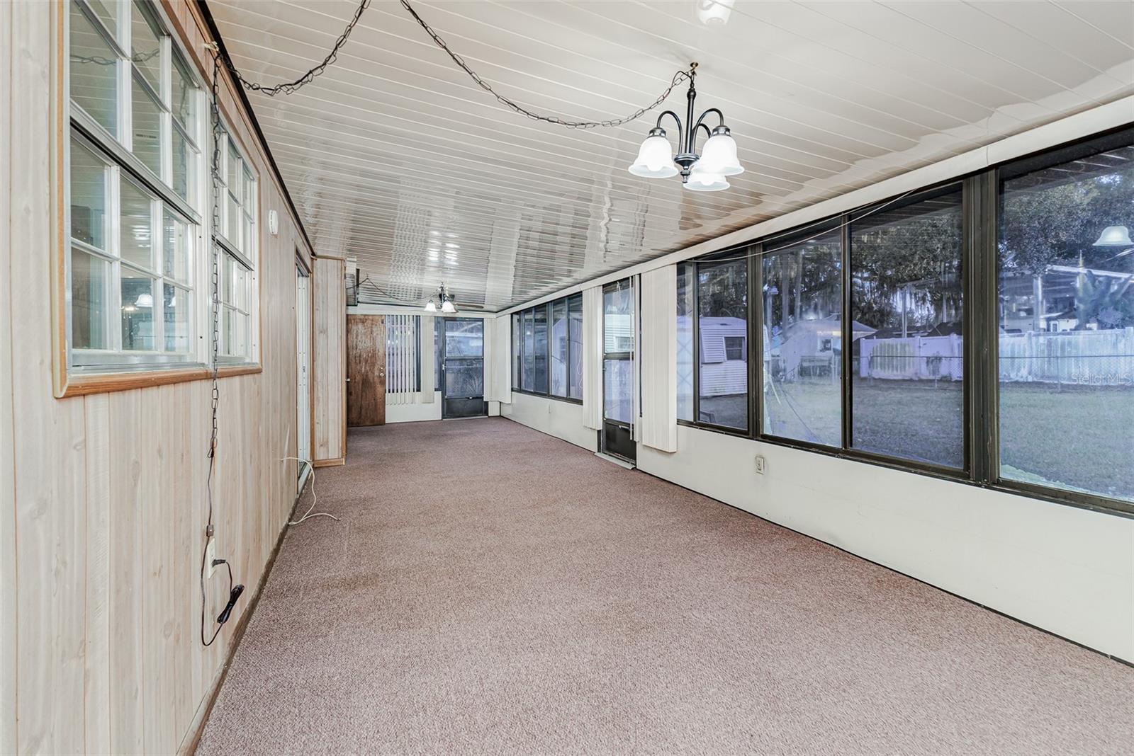 Image 13 of 27 For 275 Clower Street