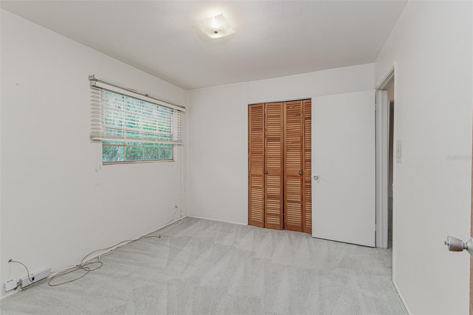 Image 17 of 27 For 275 Clower Street