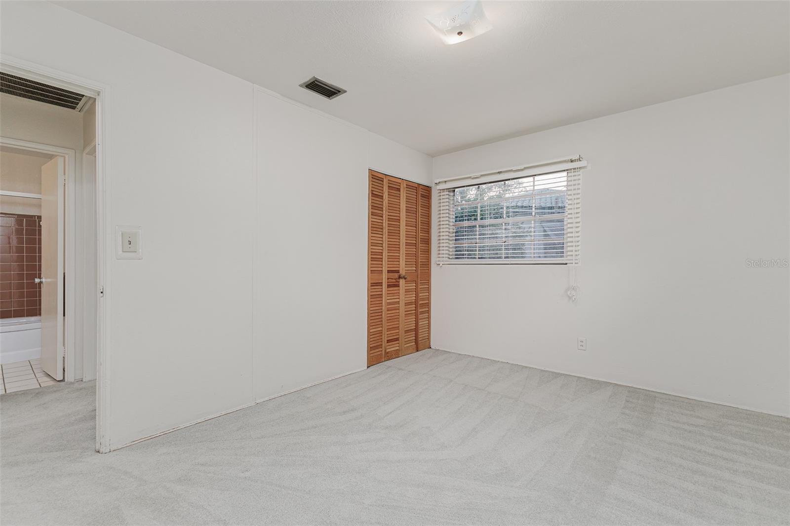 Image 21 of 27 For 275 Clower Street