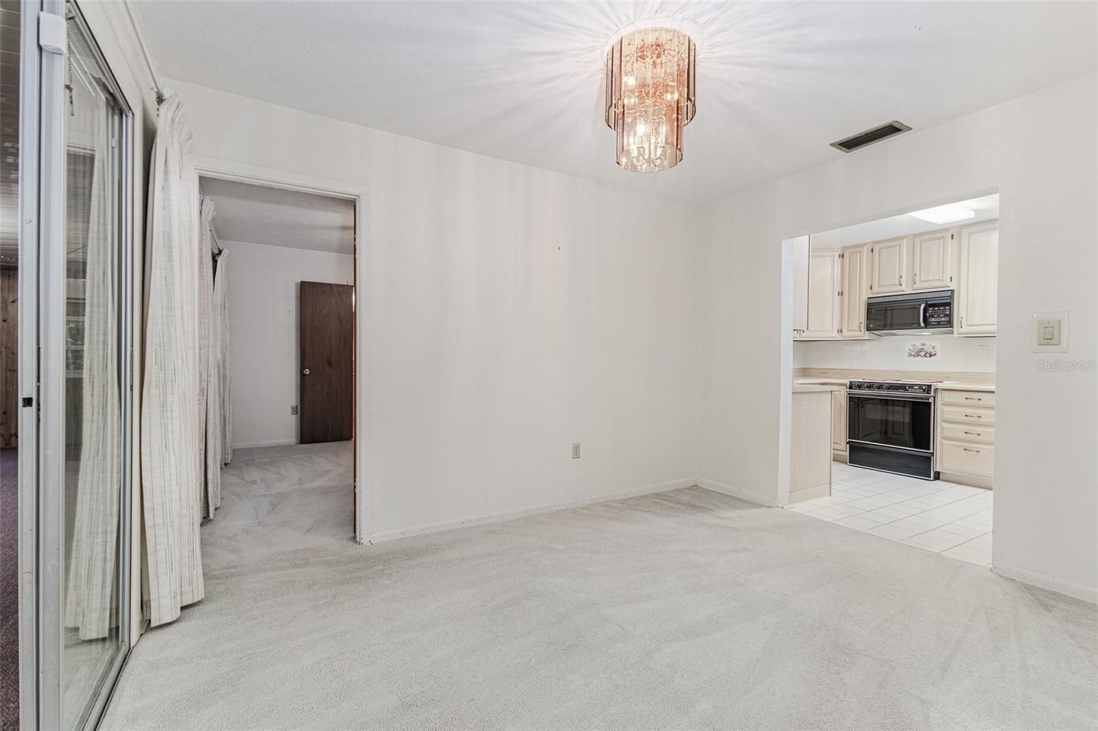 Image 8 of 27 For 275 Clower Street