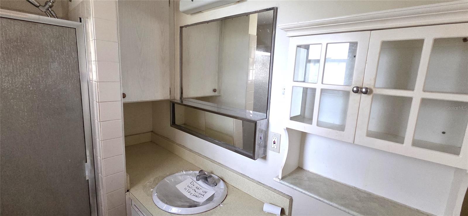 Listing photo id 15 for 5624 Mccoy Court