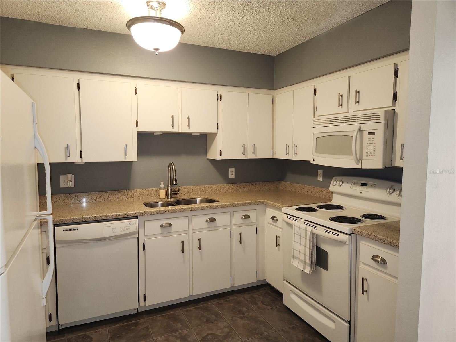 Image 11 of 32 For 2109 Sandy Hook