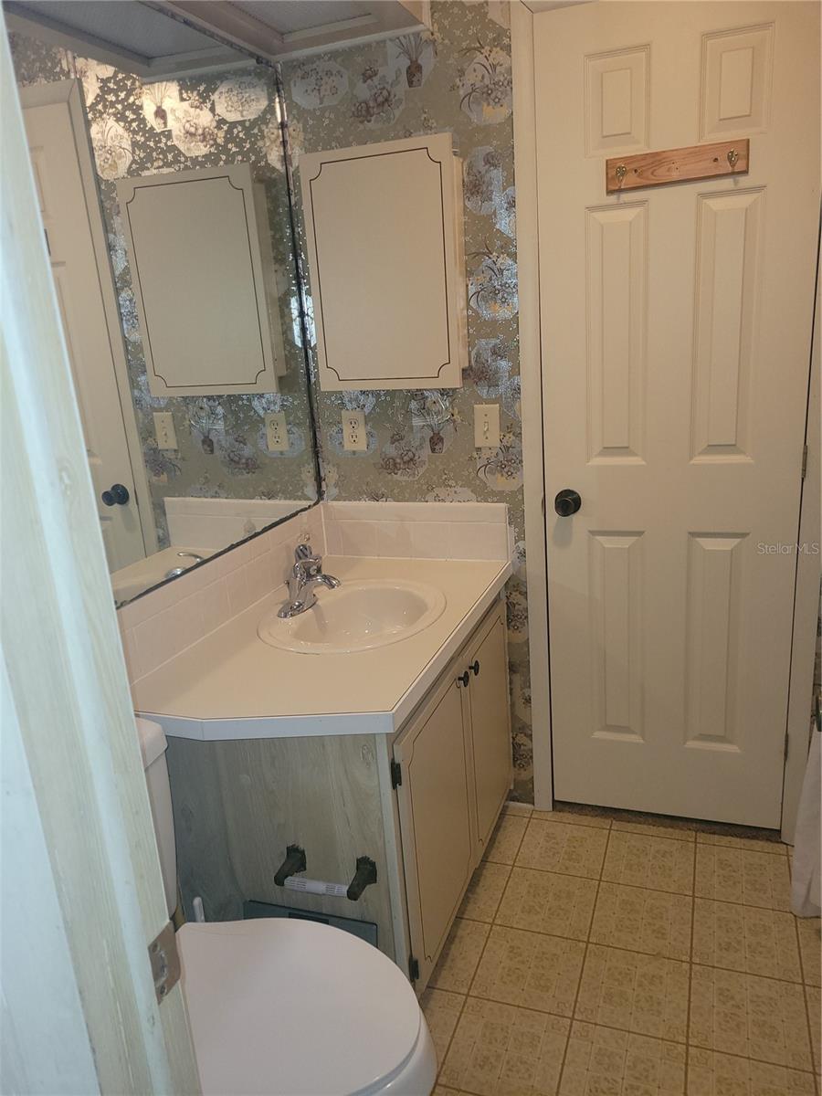 Image 32 of 40 For 3027 Galaxy Lane