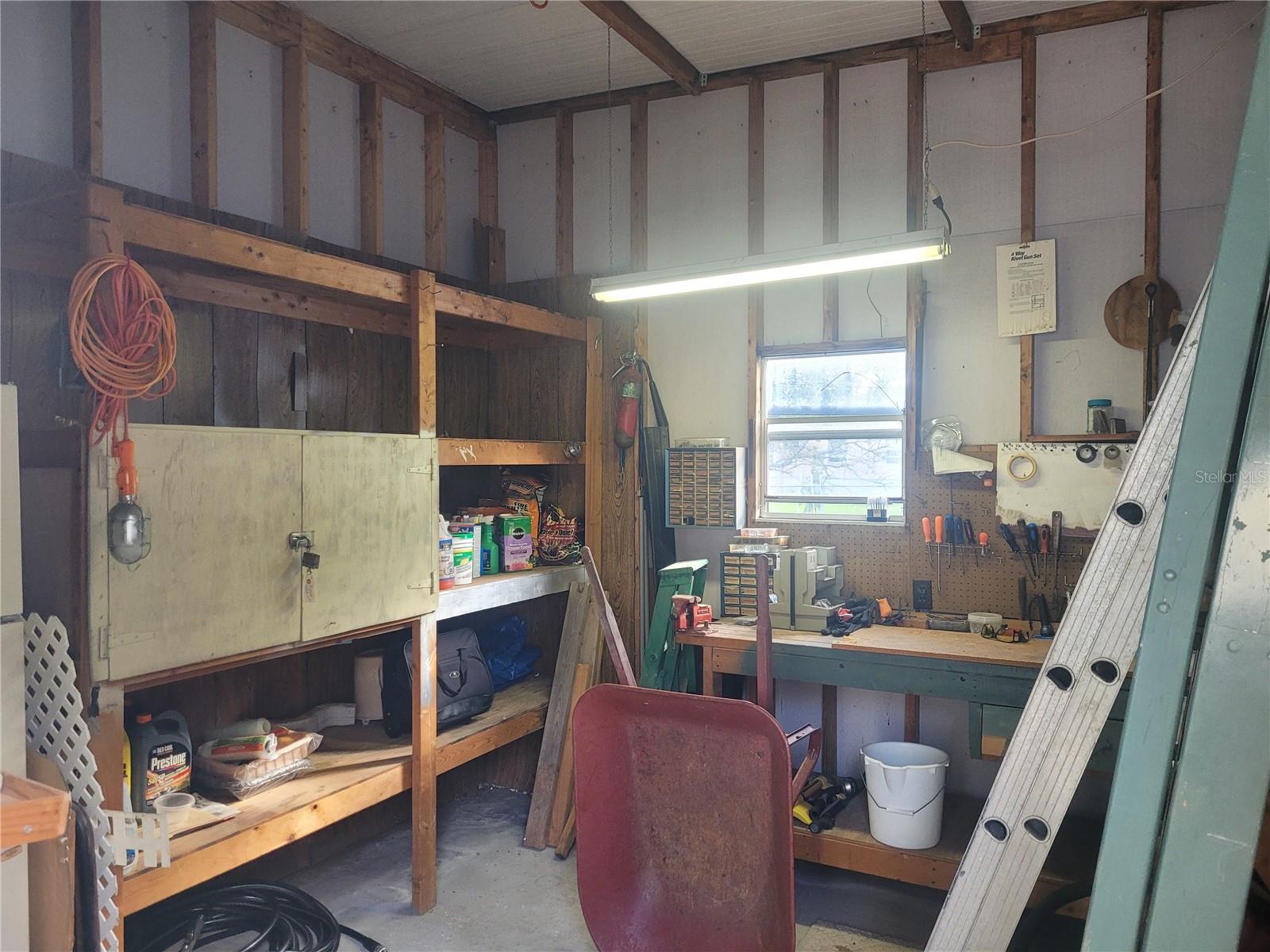 Image 37 of 40 For 3027 Galaxy Lane