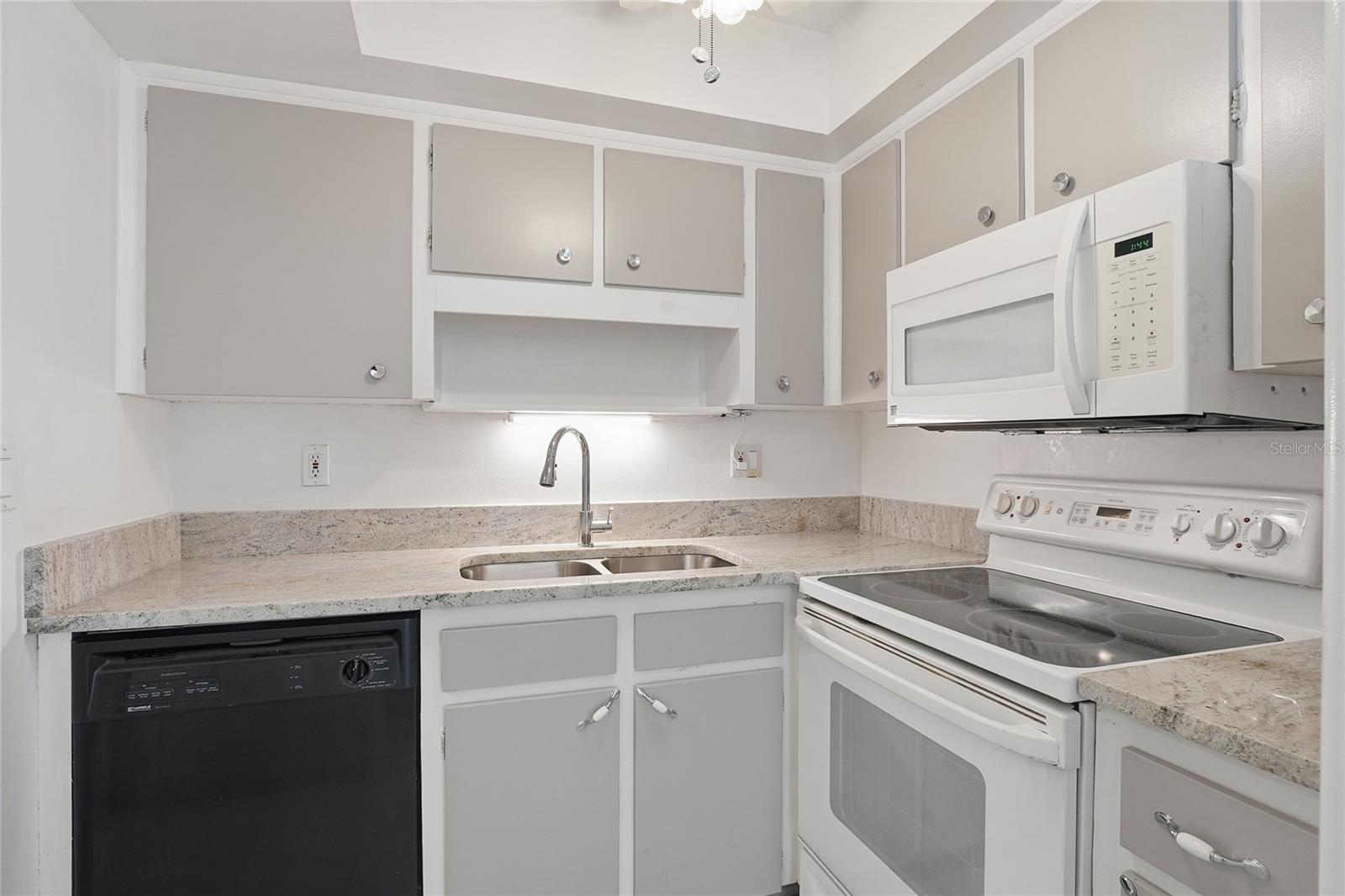 Image 20 of 38 For 719 Fonda Court