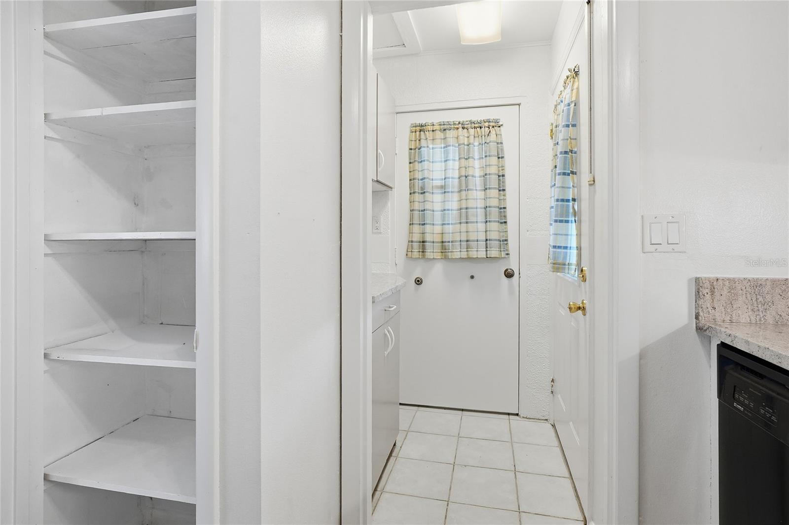 Image 22 of 38 For 719 Fonda Court