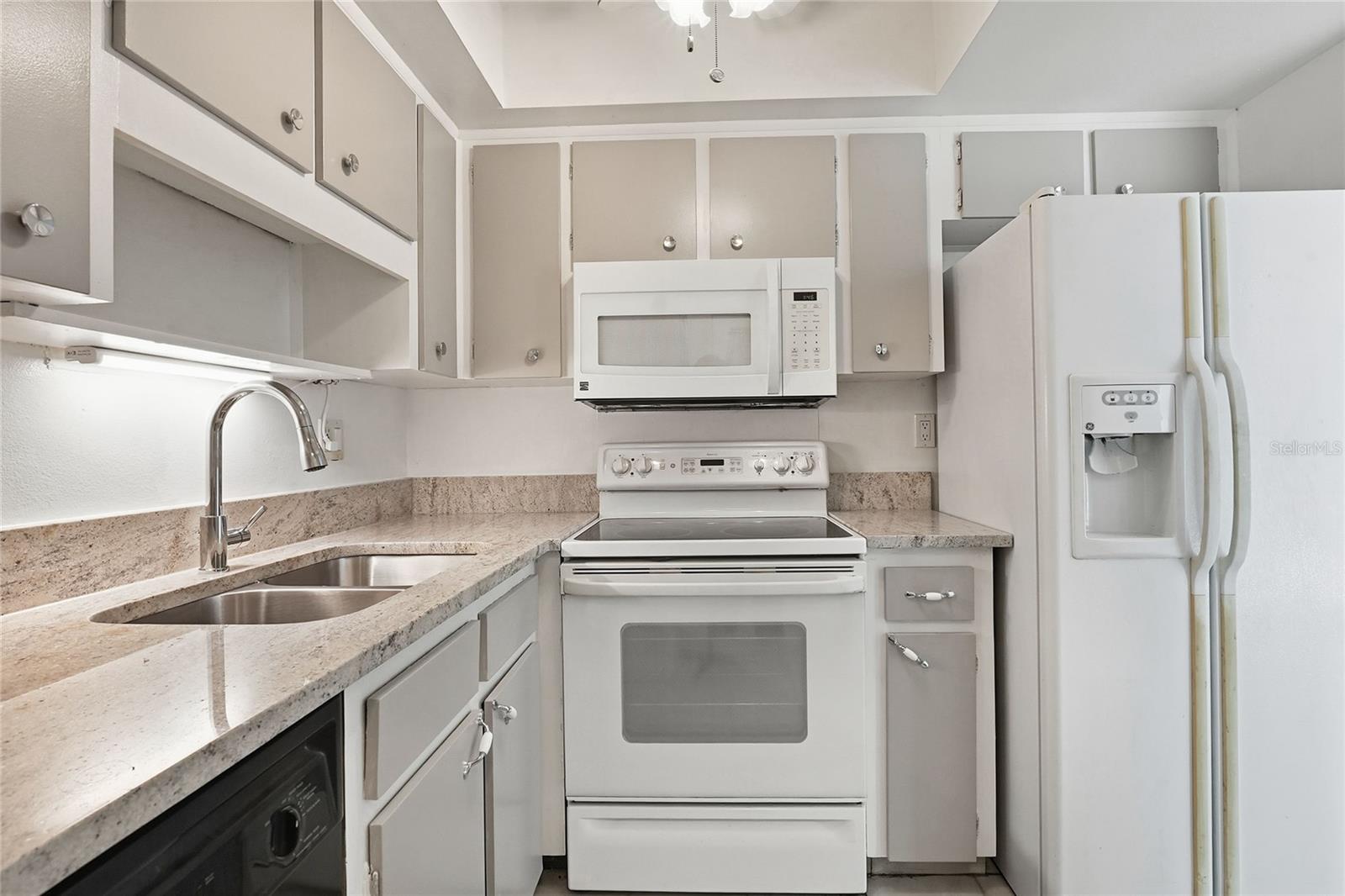 Image 6 of 38 For 719 Fonda Court