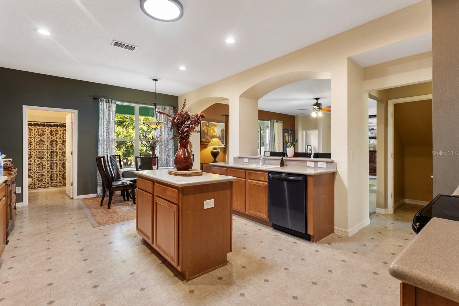 Image 16 of 52 For 279 Brookshire Drive