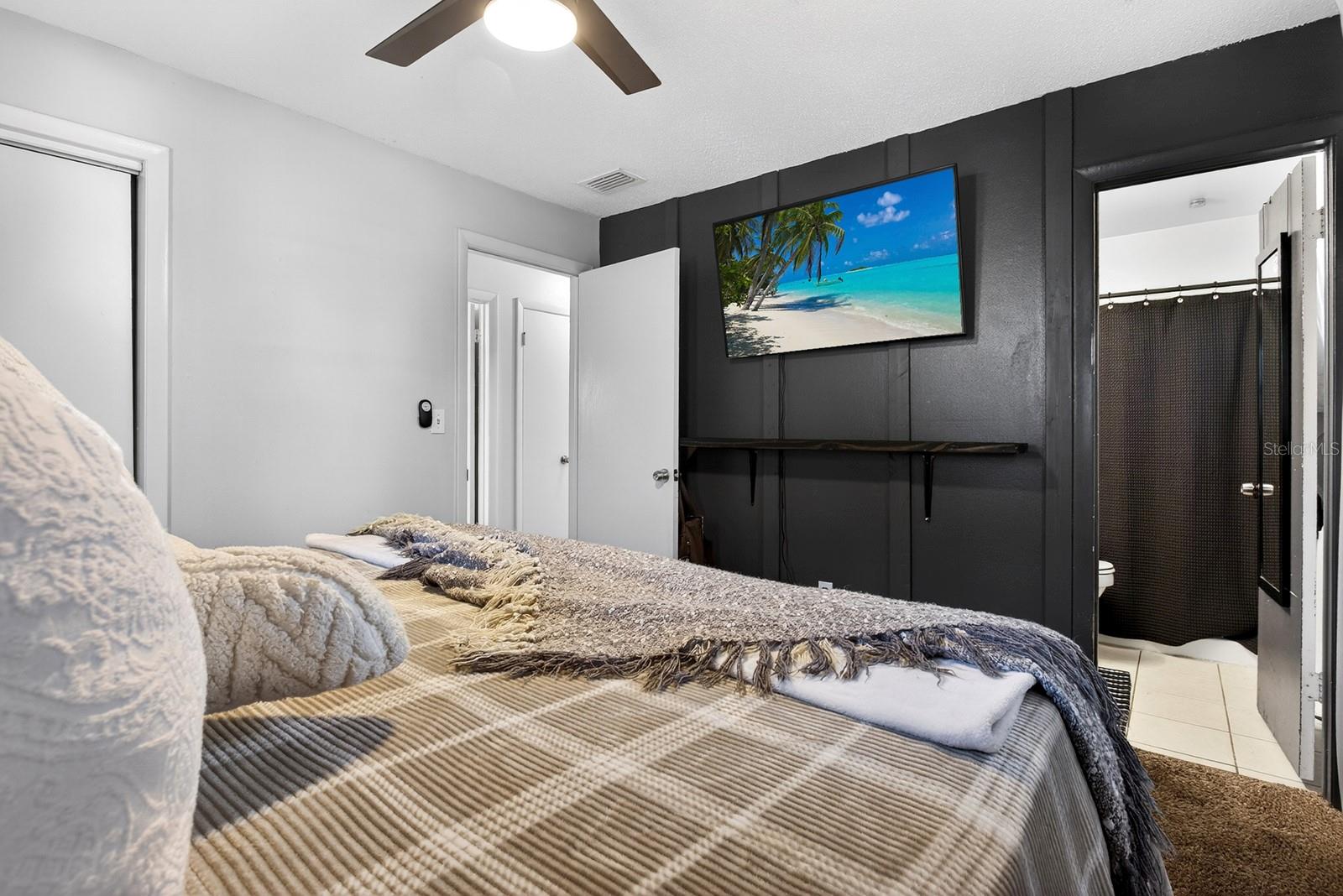 Image 13 of 30 For 2804 Kathryn Avenue